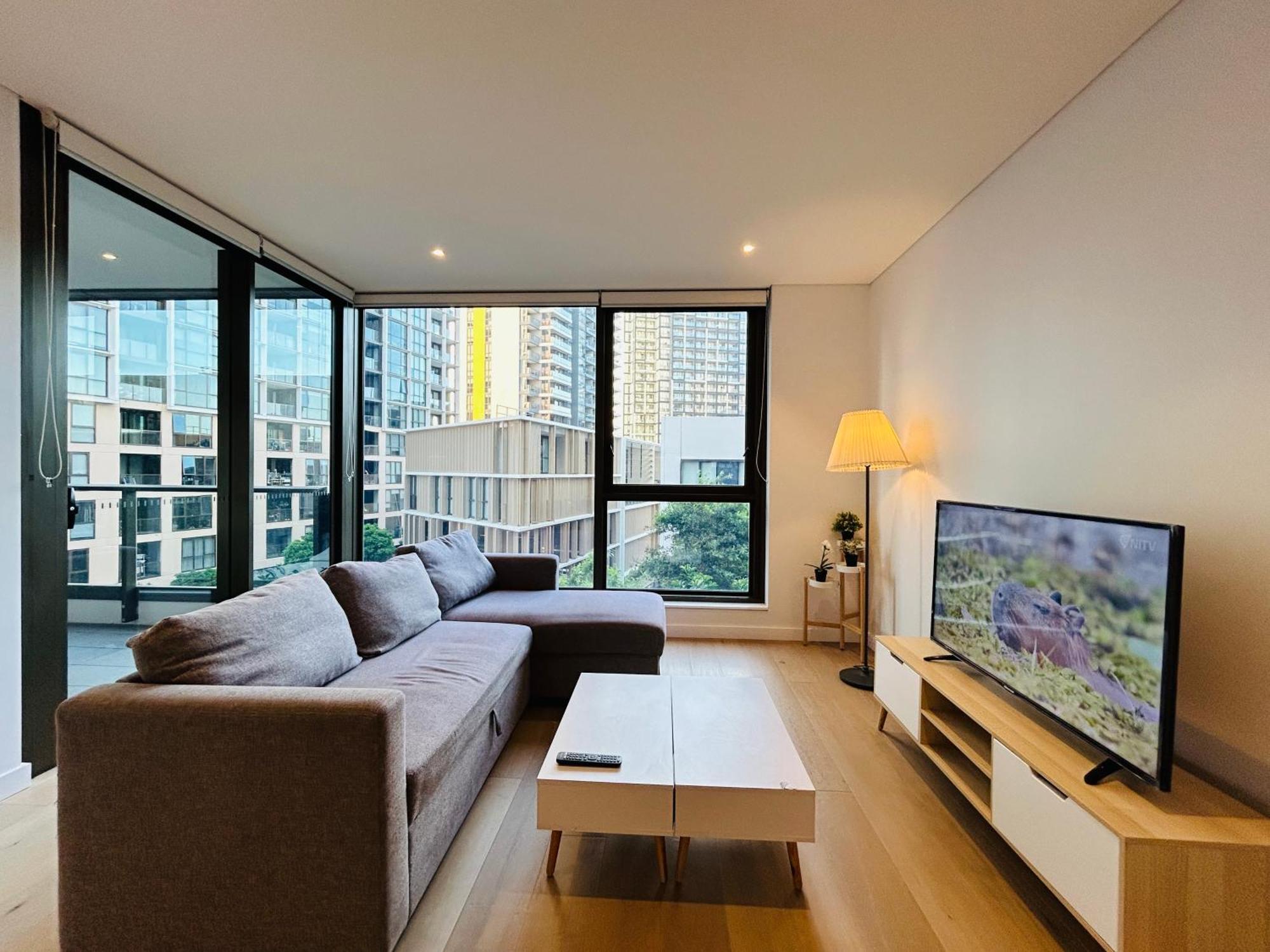 Haymarket Prime Location Modern 2-bed *